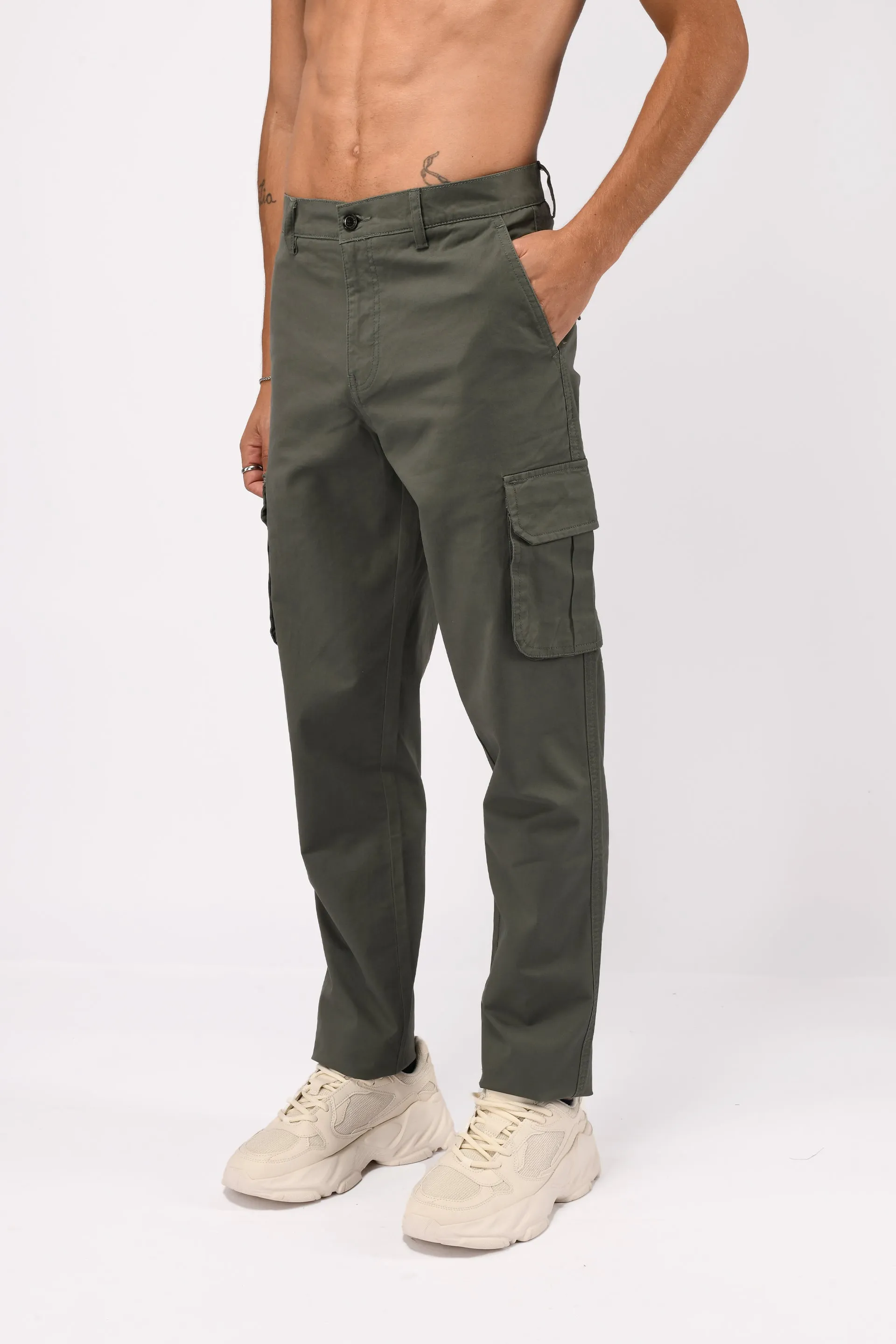 ELEVATED TWILL TAILORED CARGO PANTS IN OLIVE