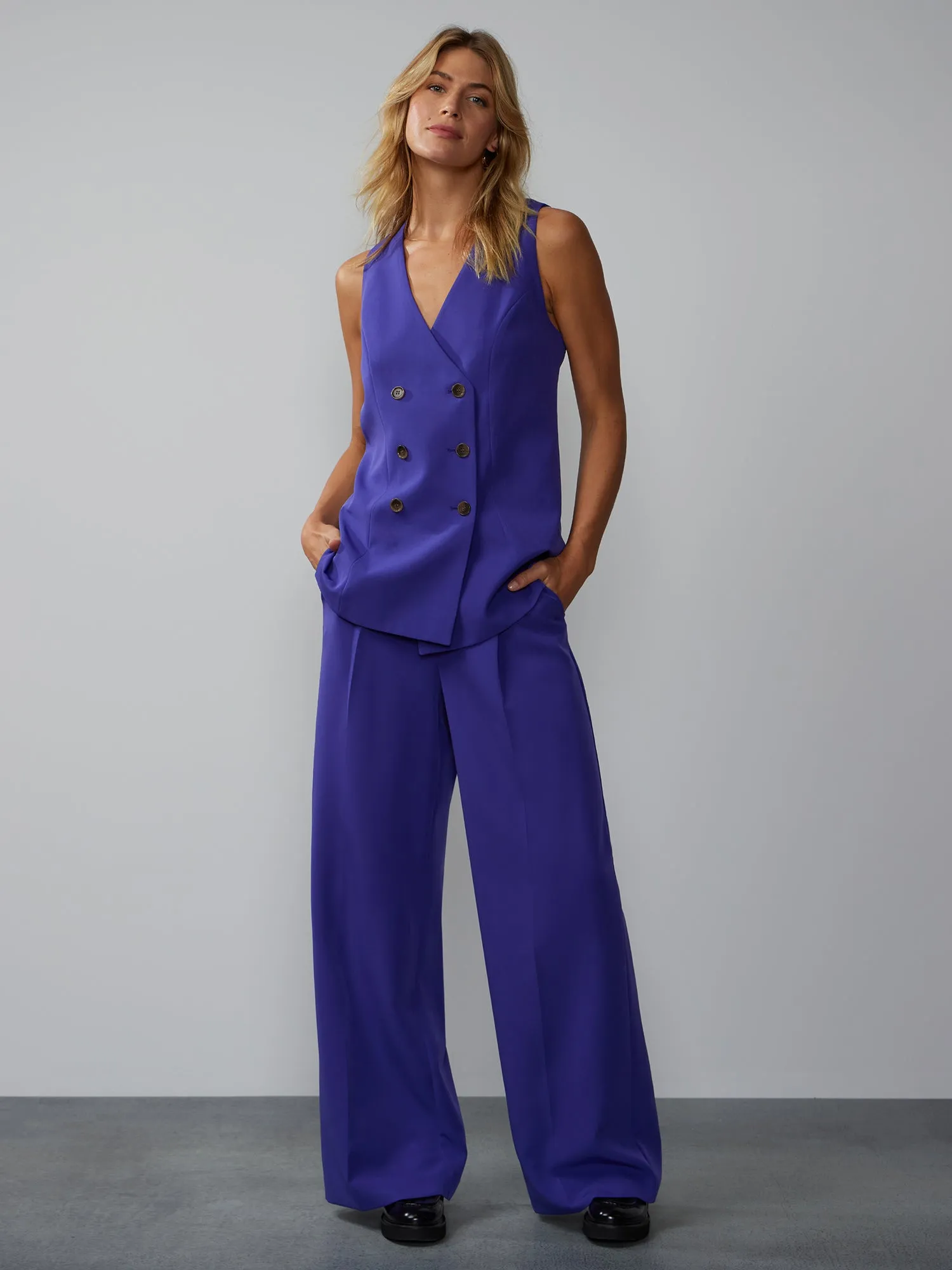 High Rise Wide Leg Seamed Pant
