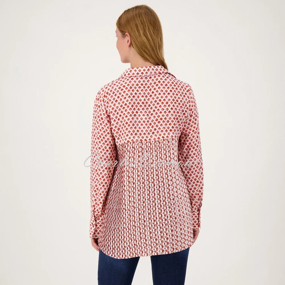 Just White Blouse with Back Pleat Detail – Style J1047