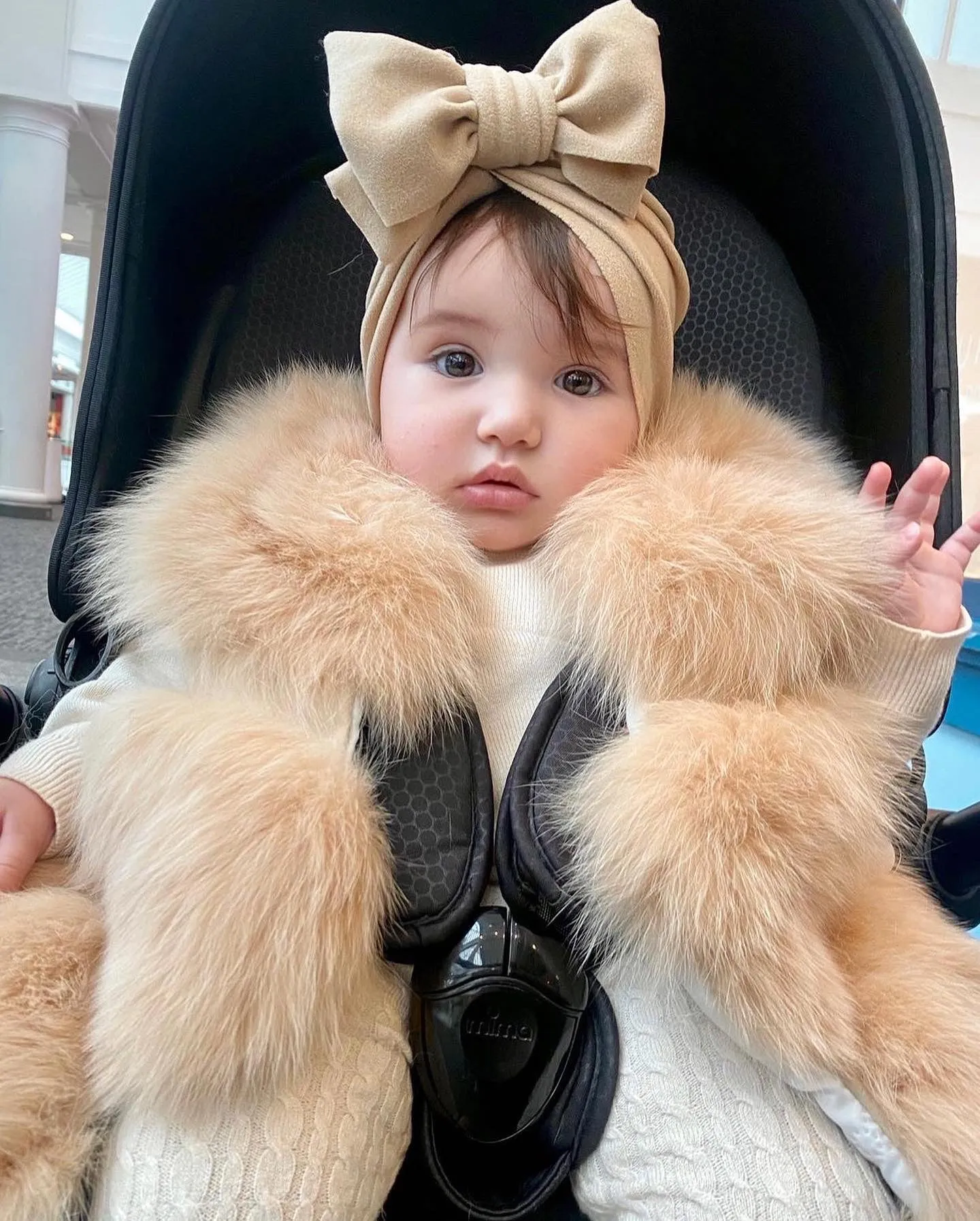 KIDS MI LOVES SIGNATURE Beige Luxurious Fox fur vest