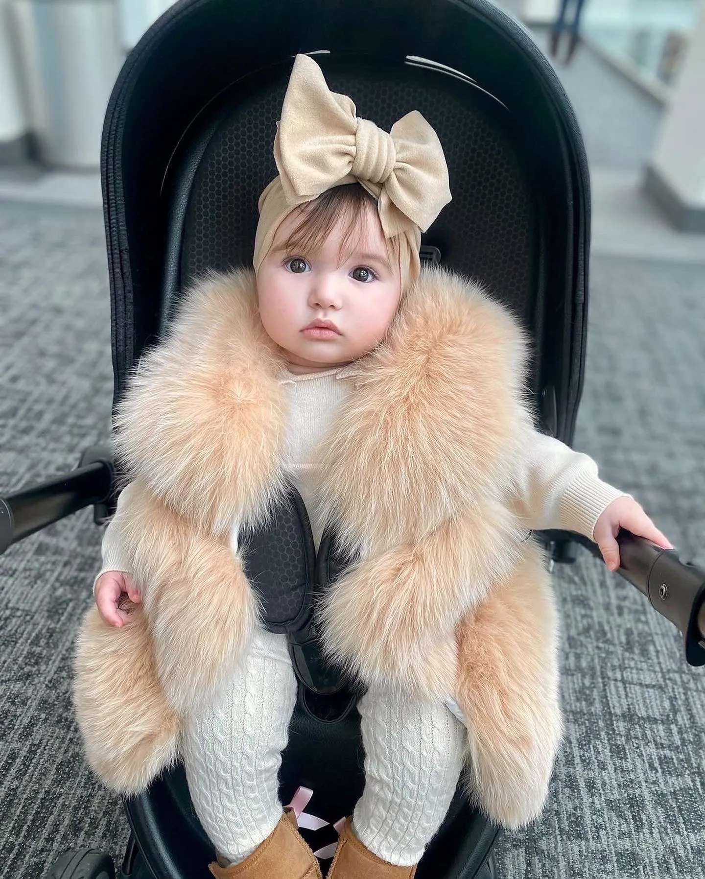 KIDS MI LOVES SIGNATURE Beige Luxurious Fox fur vest
