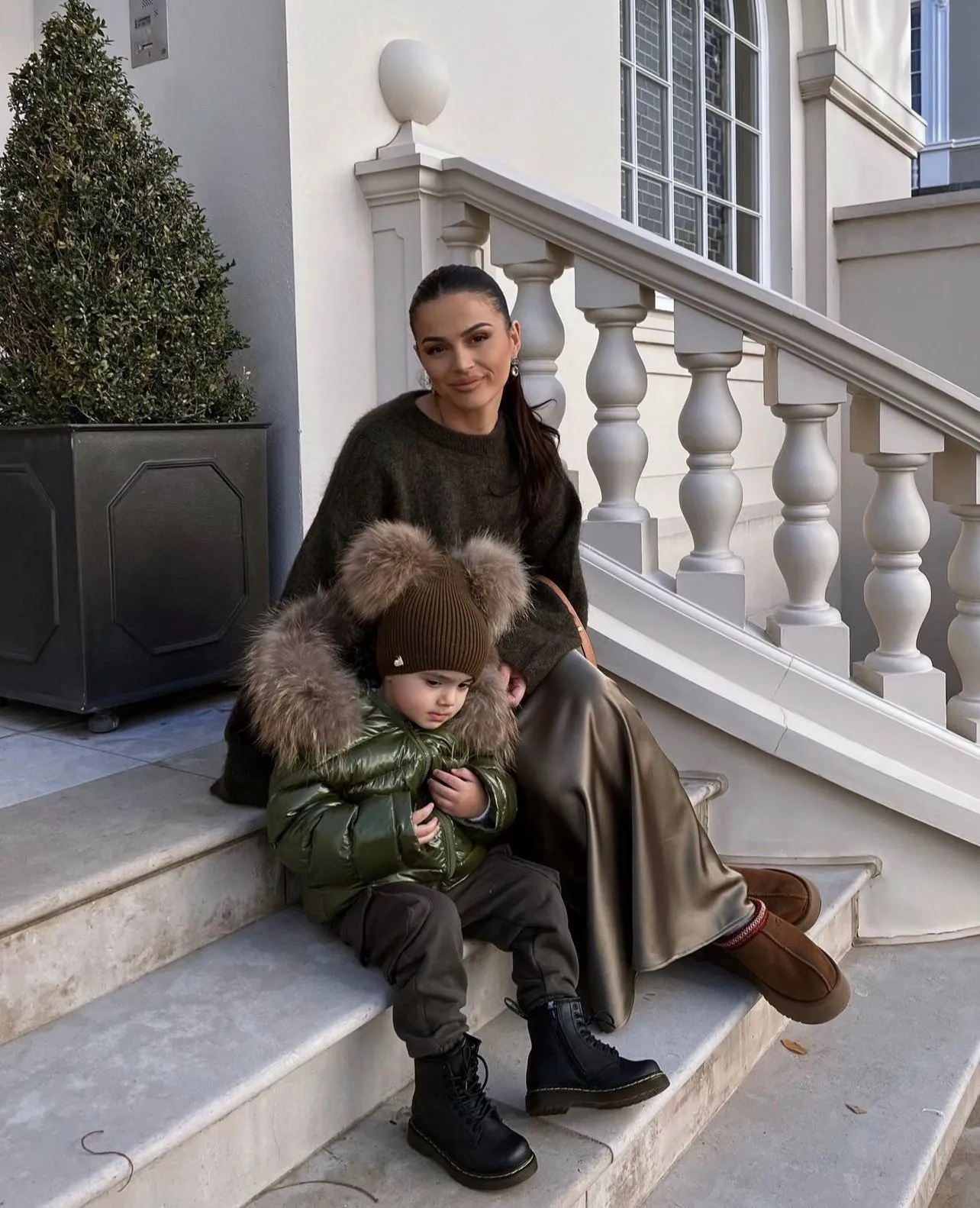 KIDS MI LOVES SIGNATURE Luxurious Racoon Fur Trim puff jacket in Khaki green colour.