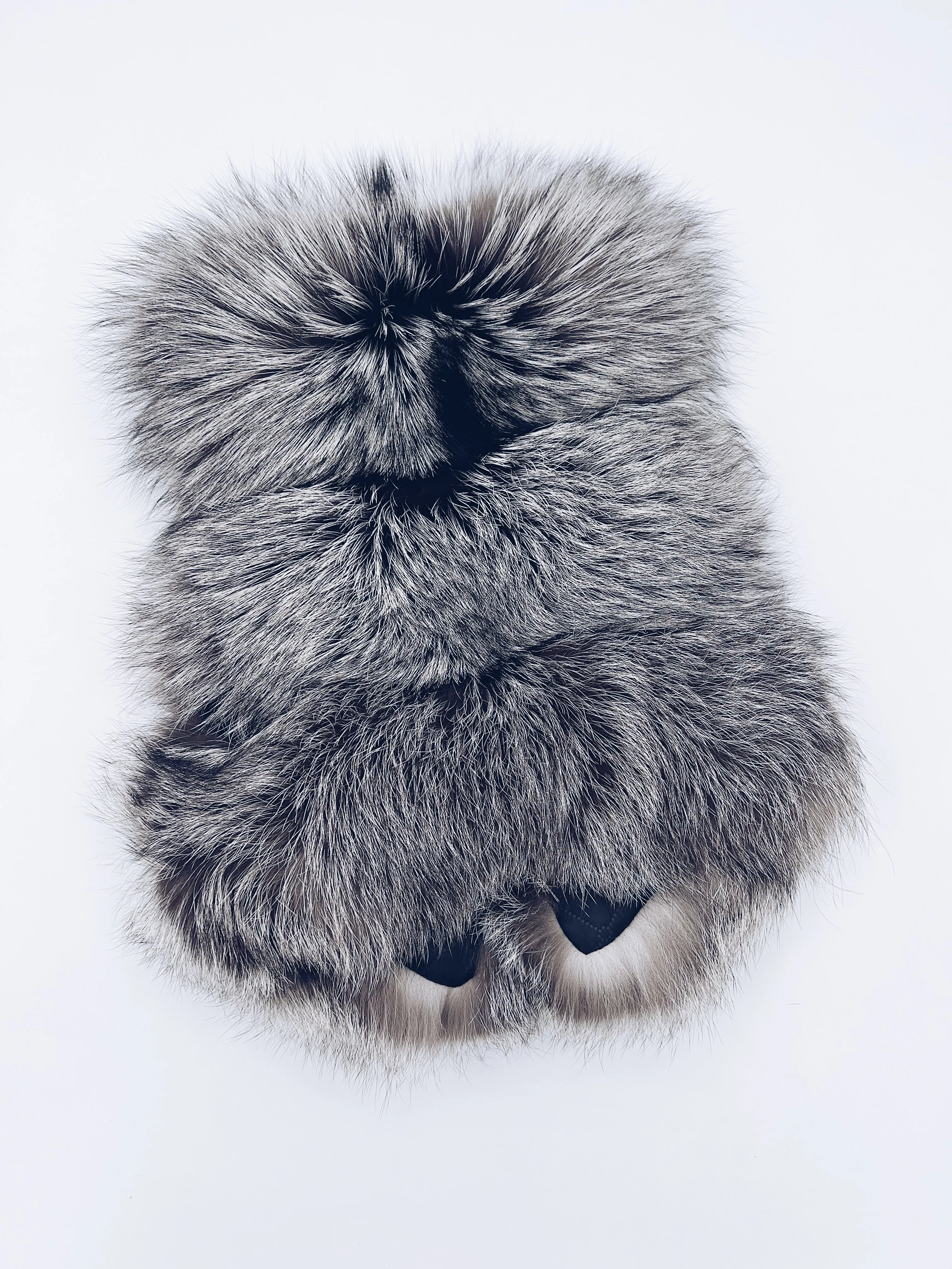 KIDS MI LOVES SIGNATURE Silver Fox Luxurious fur vest