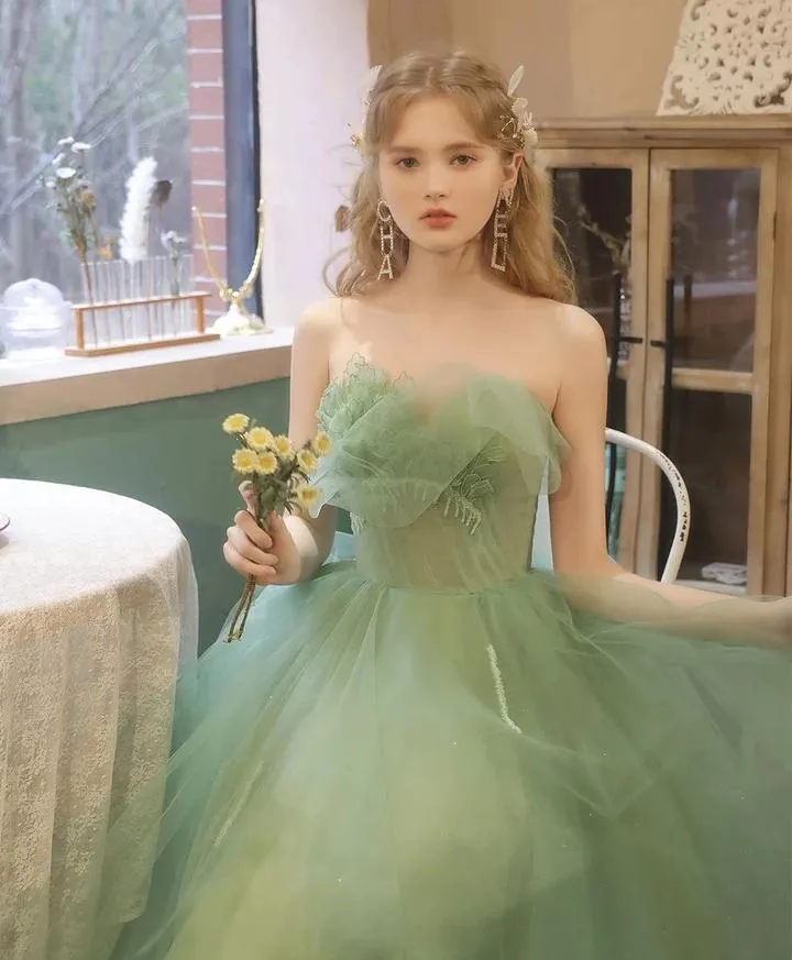 Luolandi Charming Strapless Ruffles Tea Length Lace Up Tulle Homecoming Dress Short Prom Dresses Beautiful