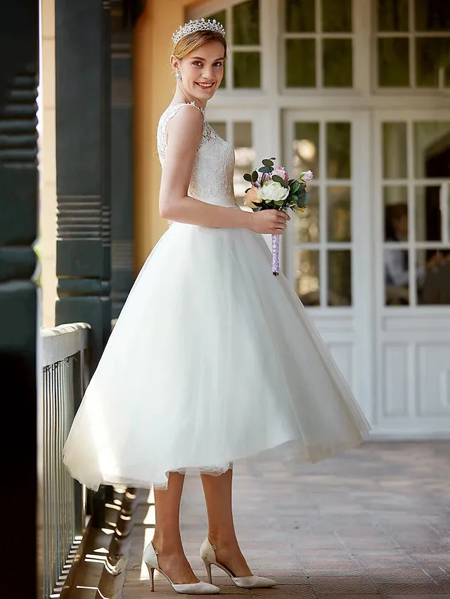 Luolandi Little White Dresses Wedding Dresses Tea Length A-Line Sleeveless Illusion Neck Lace With Sashes / Ribbons