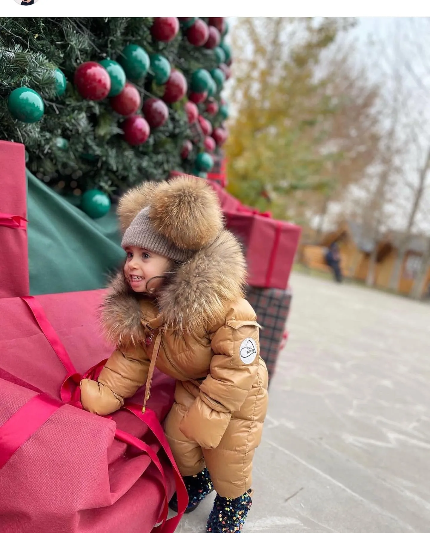 MI LOVES SIGNATURE Luxurious Racoon fur trim Snowsuit