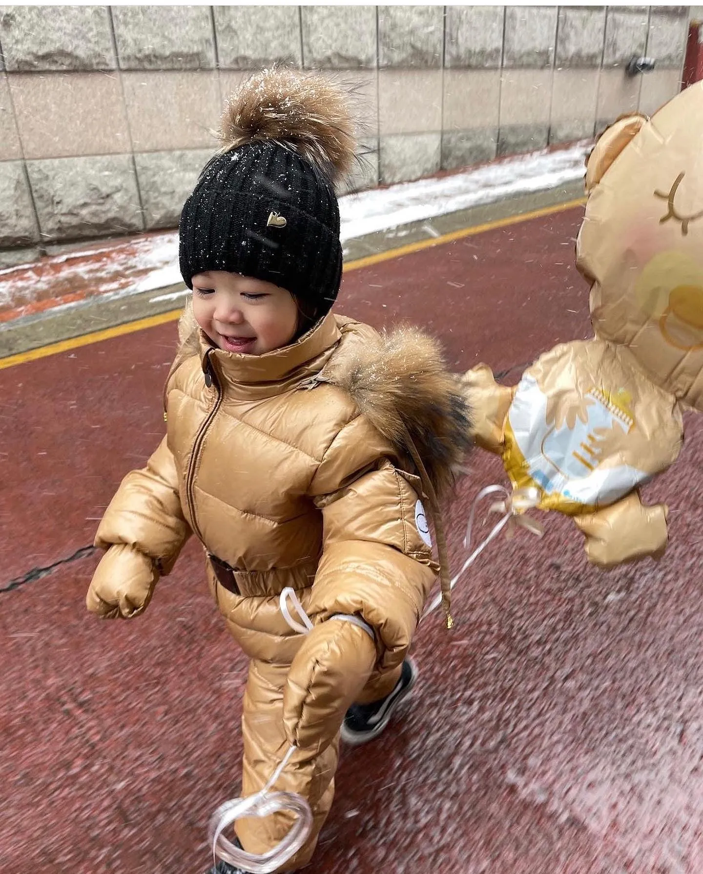 MI LOVES SIGNATURE Luxurious Racoon fur trim Snowsuit