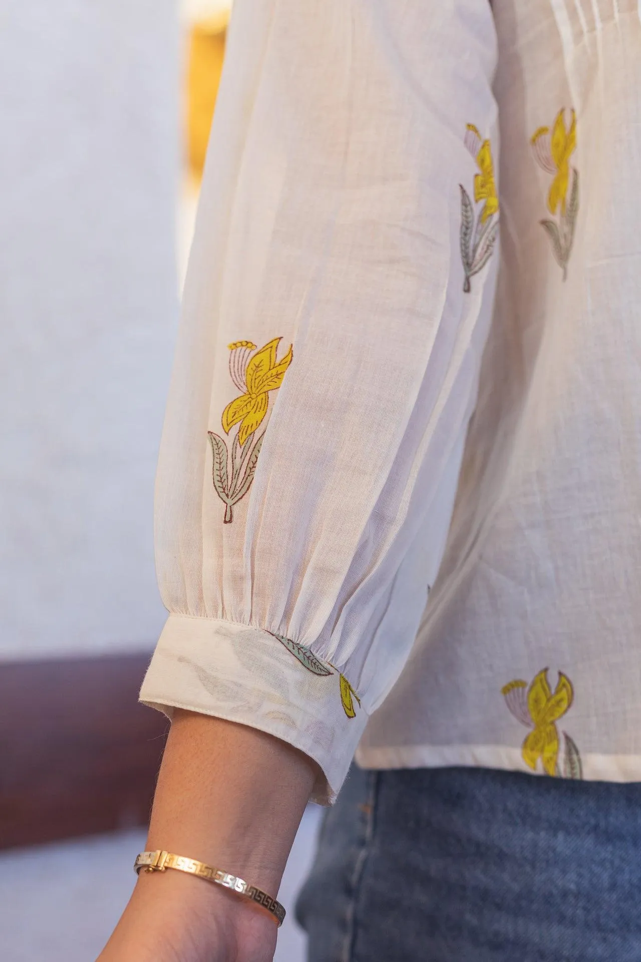 SARA COTTON TOP