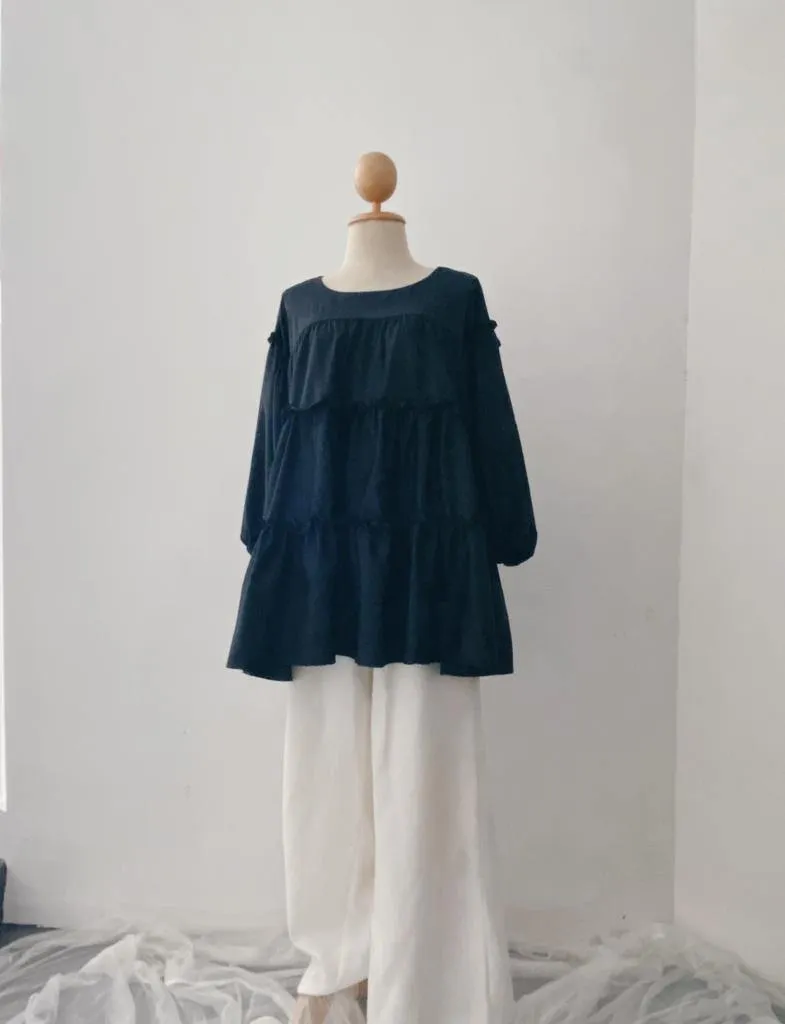 TIERED RUFFLE TOP