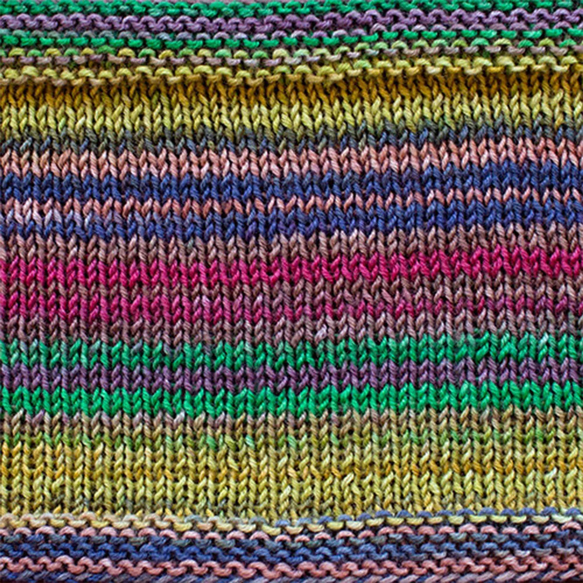 Urth Yarns Uneek Fingering Yarn - 3018
